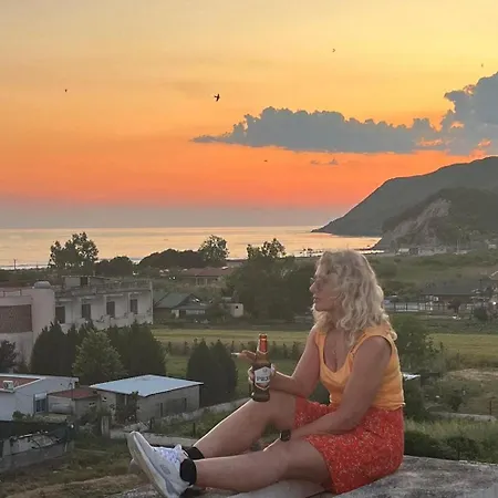 Cozy Nest By The Sea Draç